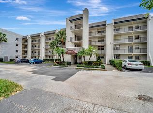 9230 Lagoon Pl APT 309, Davie, FL 33324