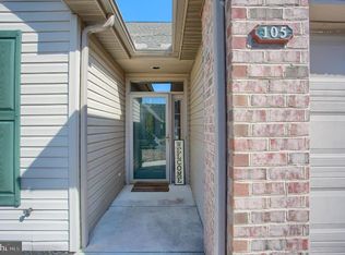 105 N Lakeview Dr, Harrisburg, PA 17110