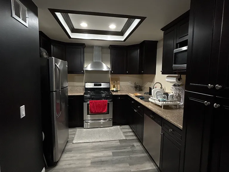 565 Spring Rd #46 — Photo 2