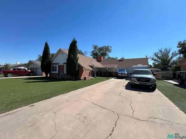 323 W Blanco Dr, Hobbs, NM 88240