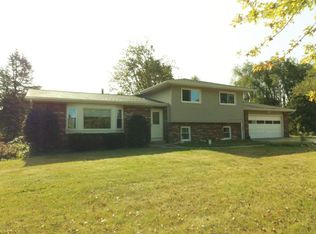 58045 Kerr Creek Rd, Three Rivers, MI 49093