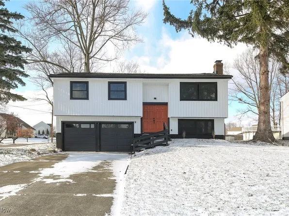 192 Oakleigh Dr, Brunswick, OH 44212