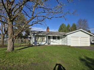915 NE Donelson Rd, Hillsboro, OR 97124
