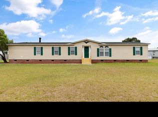 812 Abundant Dr, Hope Mills, NC 28348