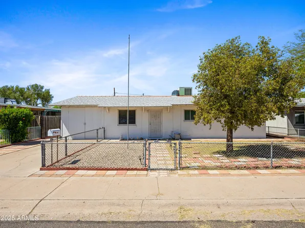 2834 E MICHAEL Drive, Phoenix, AZ 85032