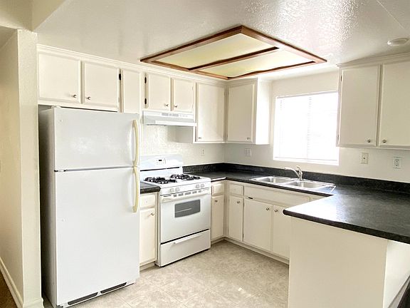 4th image of 4695 Bancroft St #4