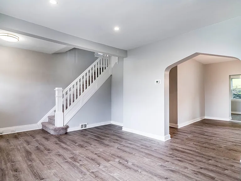 1618 Dagmar Ave — Photo 11