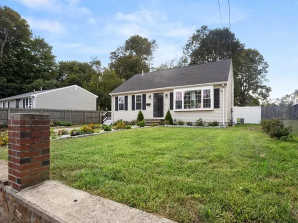 58 Emmet St, Brockton, MA 02302