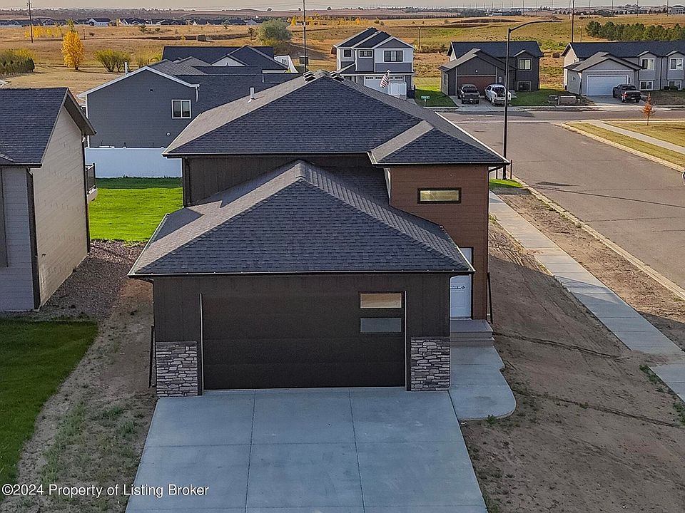 1st image of 3385 Cody Dr