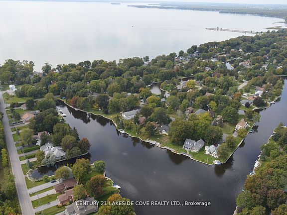 3rd image of 51 Ridge Ave