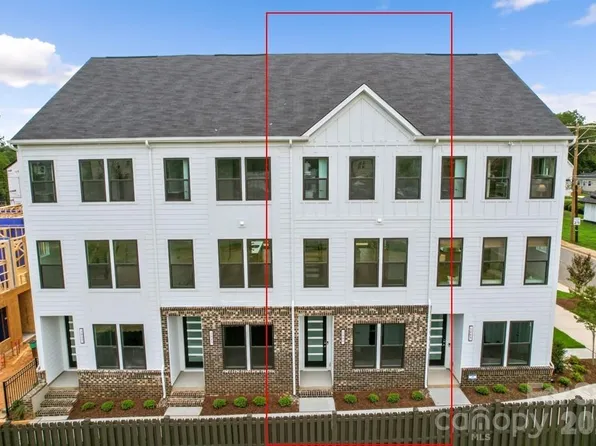 1009 Revival Row, Charlotte, NC 28208