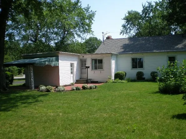 130 E 252nd St, Euclid, OH 44132