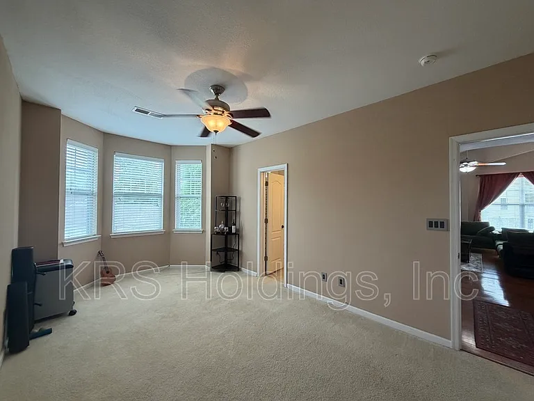 713 Windy Way #103 — Photo 9