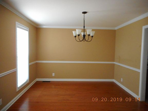 3rd image of 1073 Chardea Dr