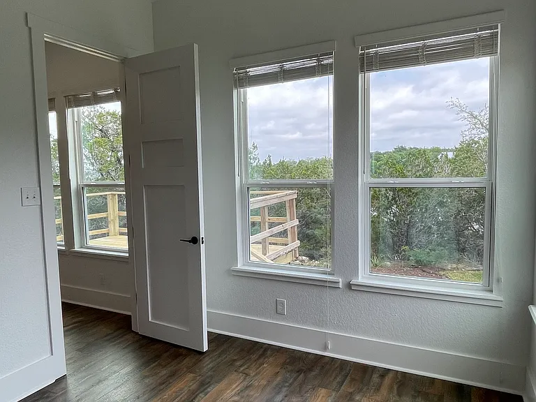 360 Hillside Dr — Photo 13