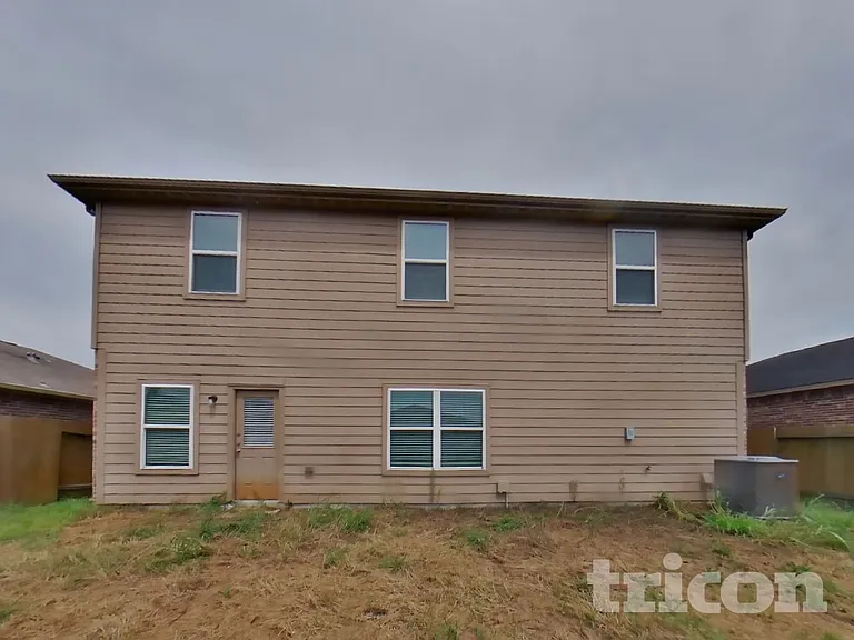 5002 Pacific Ridge Ln — Photo 16