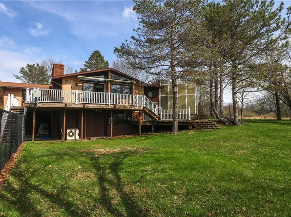 305 Michele Ln, Sayre, PA 18840