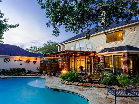 3rd image of 3002 Marble Falls Dr