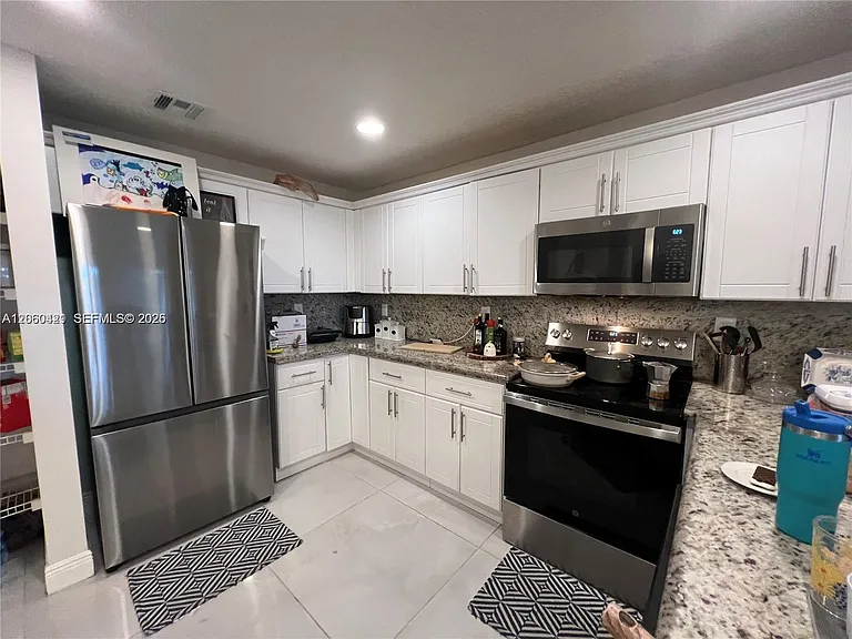 11612 NW 50th Ter #11612 — Photo 12