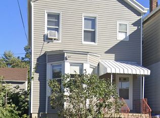 20-03 120th St, College Point, NY 11356