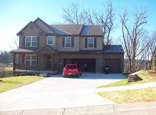 7151 Hunters Ridge Ln, Cincinnati, OH 45247