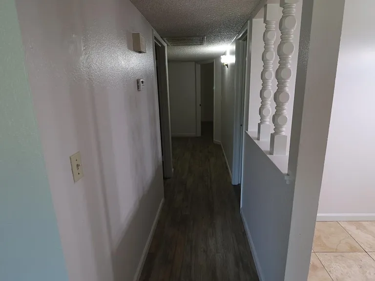3342 W Oswego Ave — Photo 6