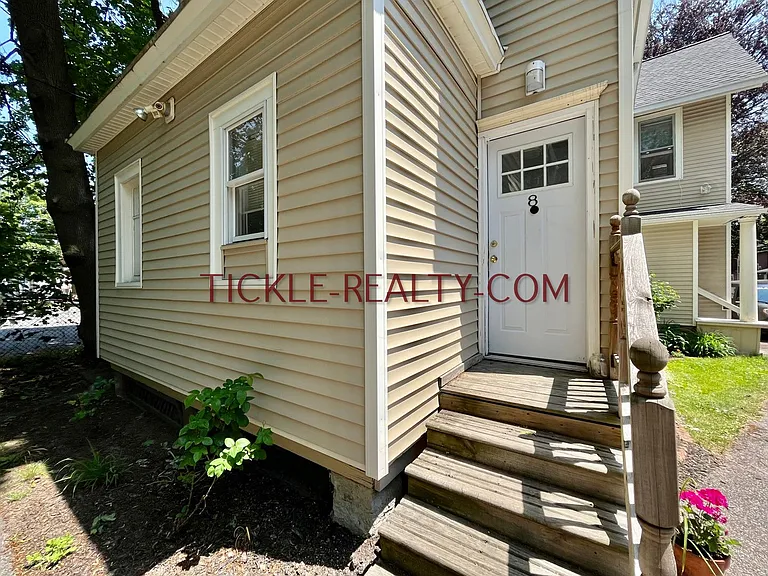 301 Meigs St — Photo 5