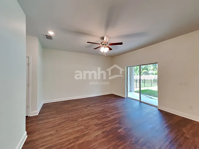 22477 Bellini Cir — Photo 9