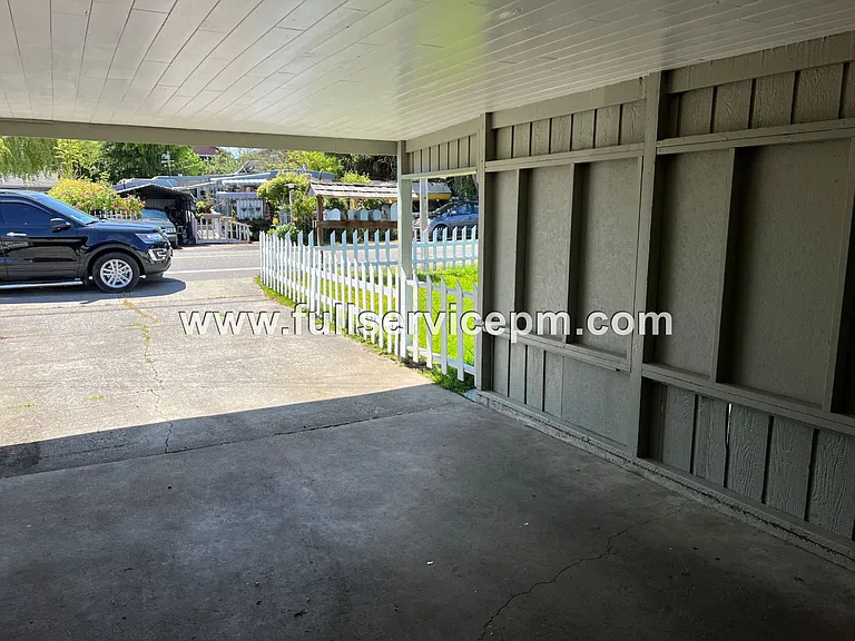 9101 Corbin Dr #1-3 — Photo 25
