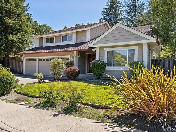 3rd image of 2551 Lavender Dr