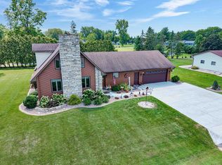 424 Van De Loo St, Kaukauna, WI 54130