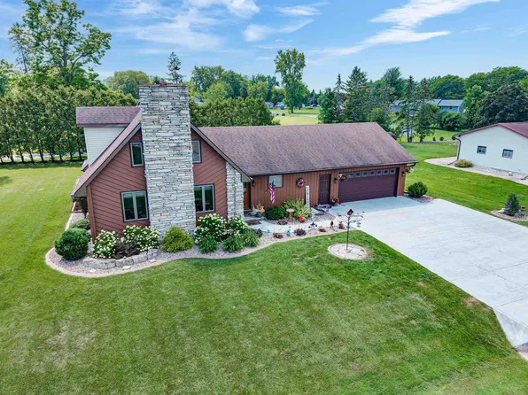 424 Van De Loo St, Kaukauna, WI 54130