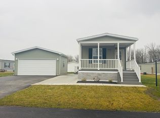 4784 Glengarry Rd, Clarence, NY 14031