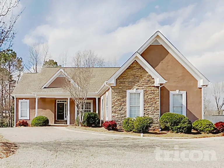 295 Wisteria Blvd — Photo 2