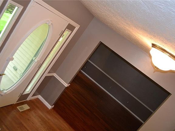 2nd image of 7640 Regency Dr