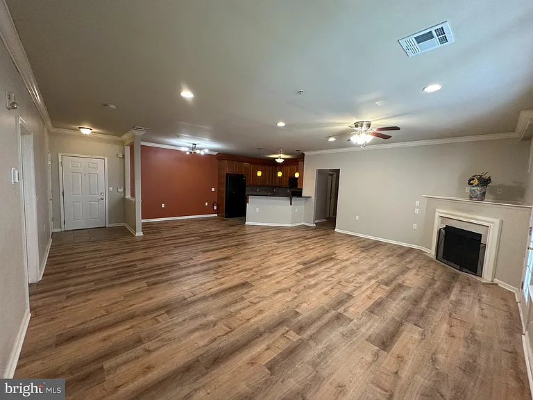 416 Masterson Ct — Photo 9