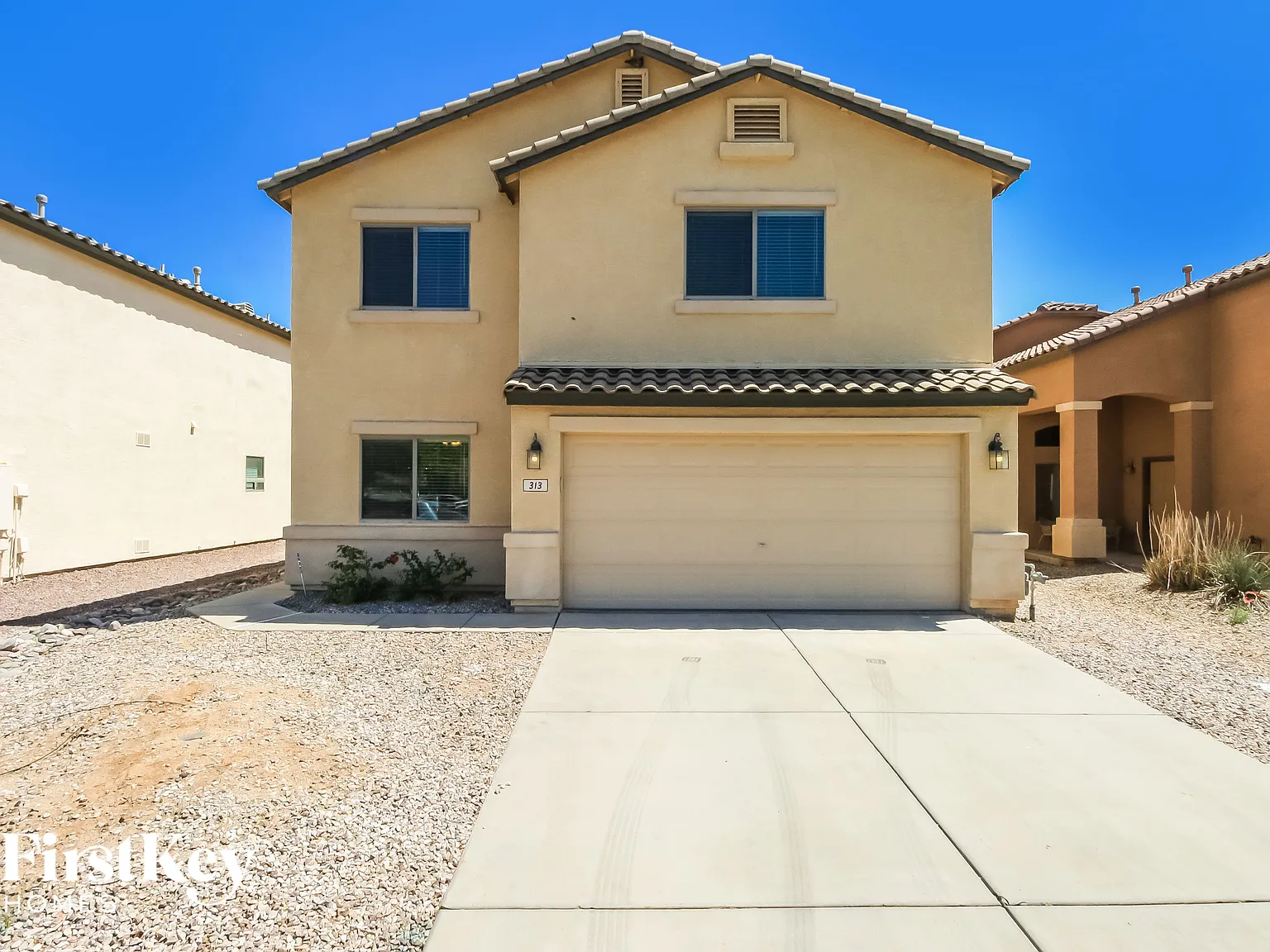 4 bed, 2.5 bath, 2184 sqft, $2,050 — Photo 1