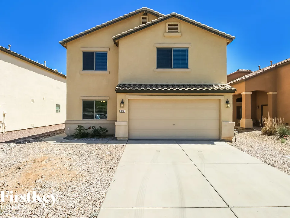 313 W Hereford Dr