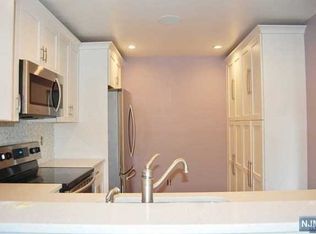 1442 Westgate Dr #7213, Fort Lee, NJ 07024