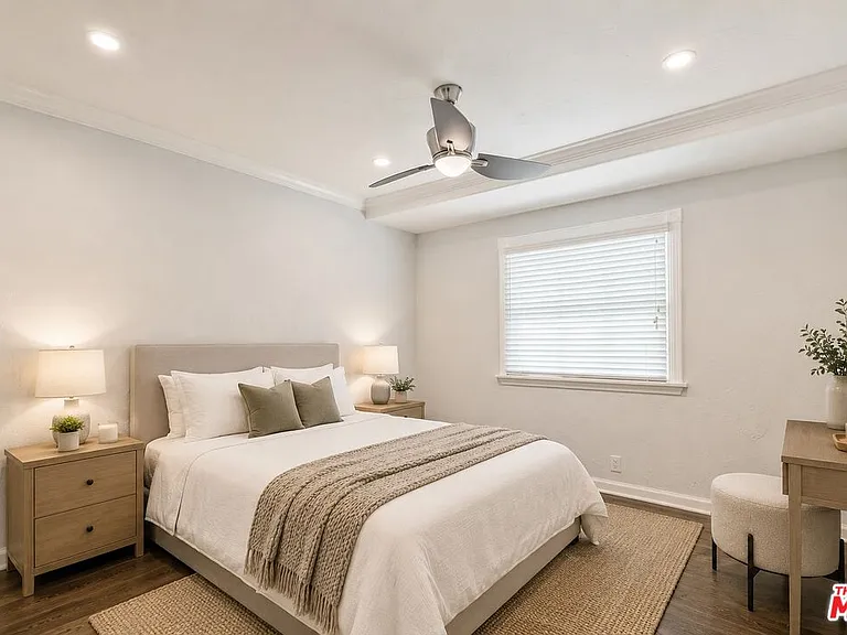 1118 S Cardiff Ave #1 — Photo 21