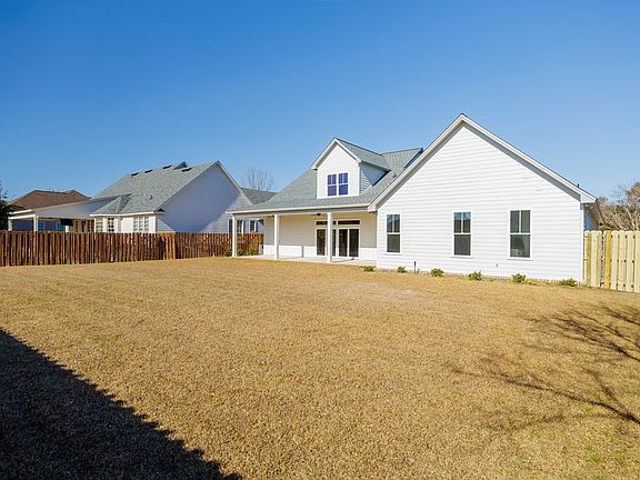 4th image of 3902 Island Creek Rd