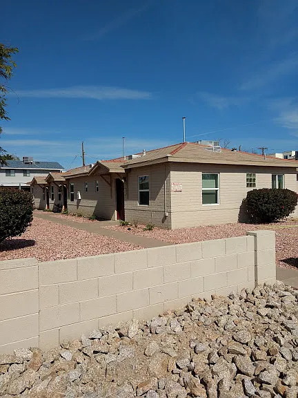 530 E Pierson St — Photo 14