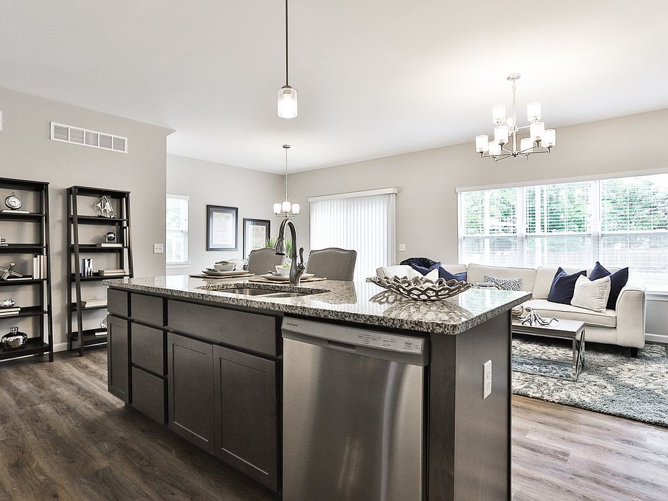 1st image of 106 Estes Dr #167
