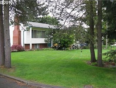 3rd image of 203 NW Overlook Dr