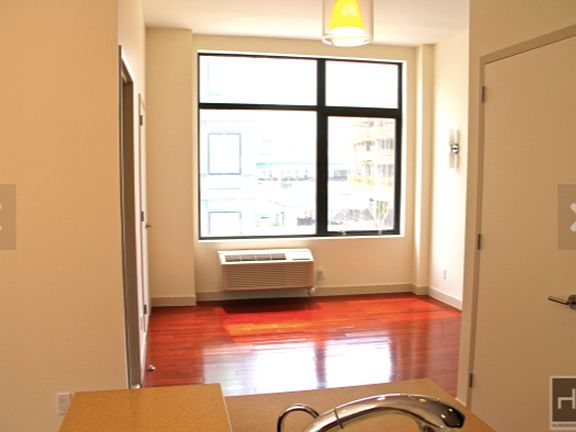 5th image of 4237 27th St APT 5A