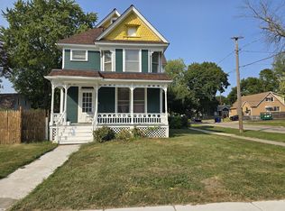 702 Franklin St, Waukegan, IL 60085