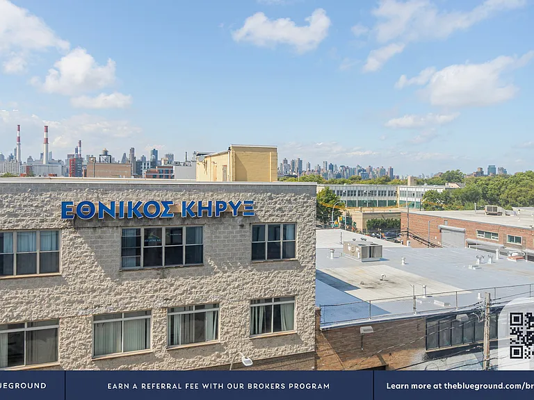 3705 30th St #518 — Photo 14
