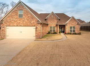 160 Shady Lane Cv W, Hernando, MS 38632
