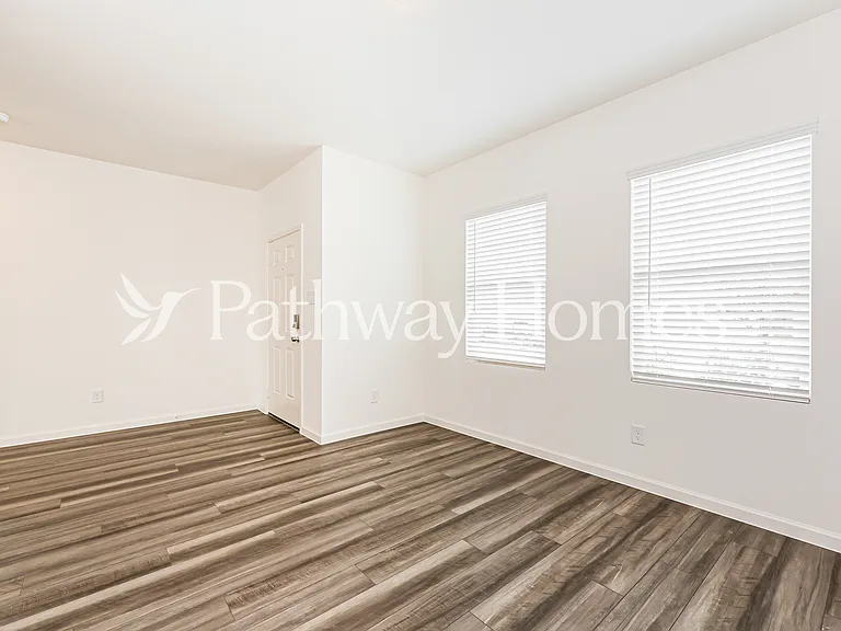 12720 Haymarket Rd — Photo 11