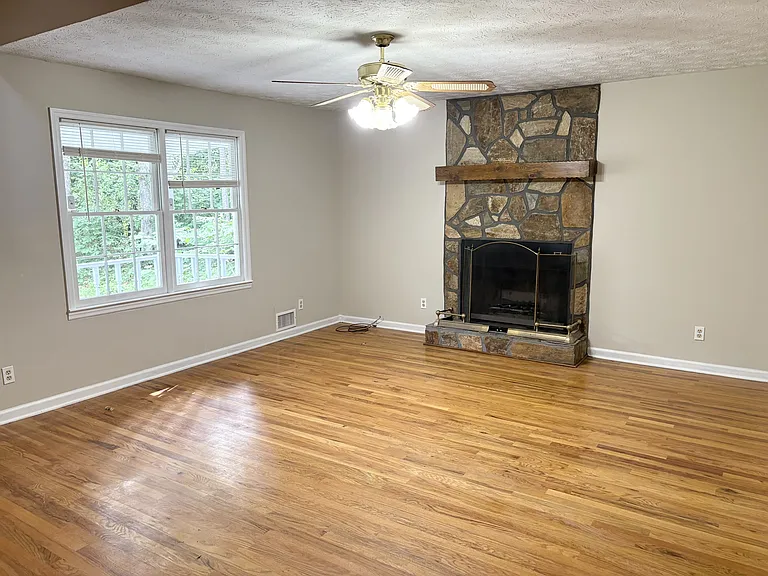 169 Deer Chase Dr — Photo 8